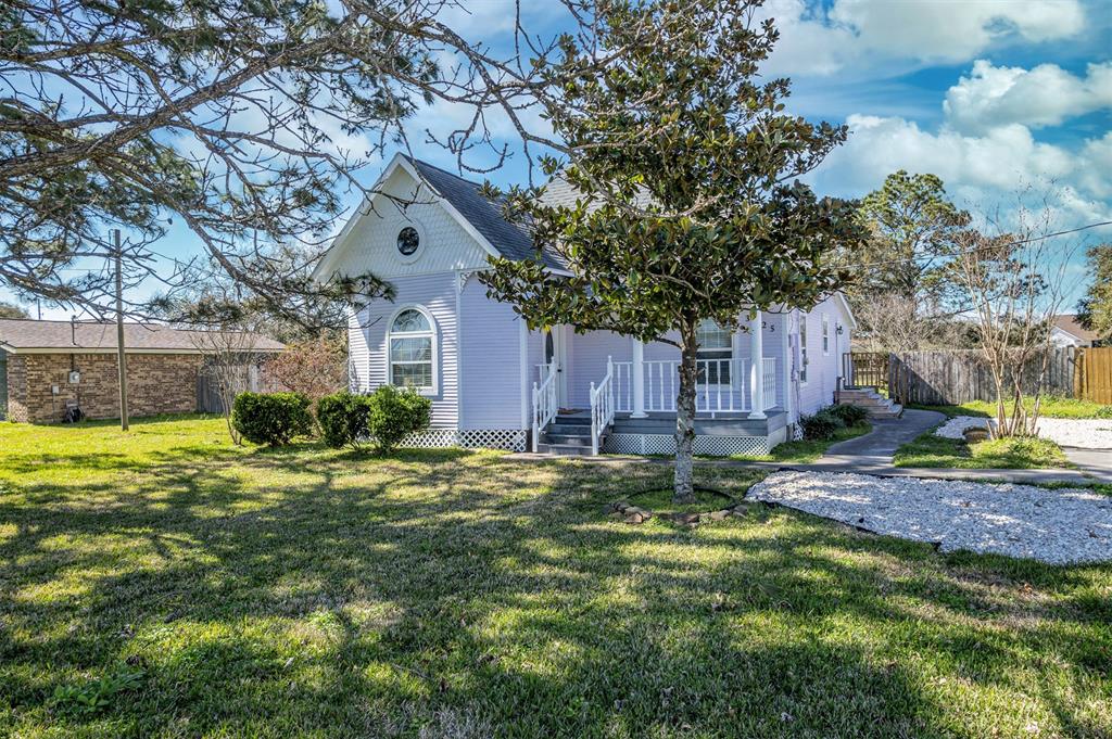 3525 Bridgette Lane, Mont Belvieu, Texas image 3