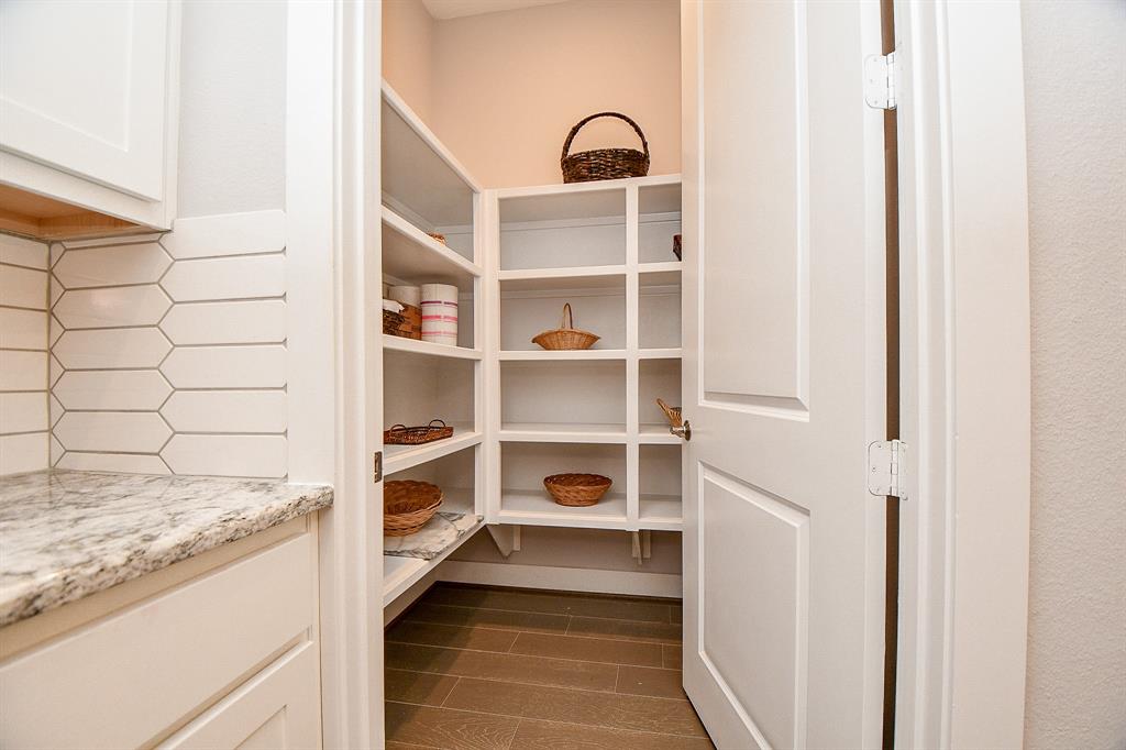 9402 Cherry Pine Court, Cypress, Texas image 19