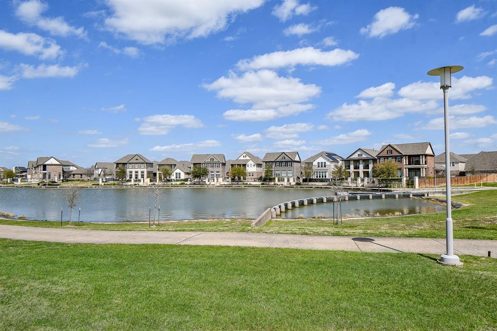 9402 Cherry Pine Court, Cypress, Texas image 36