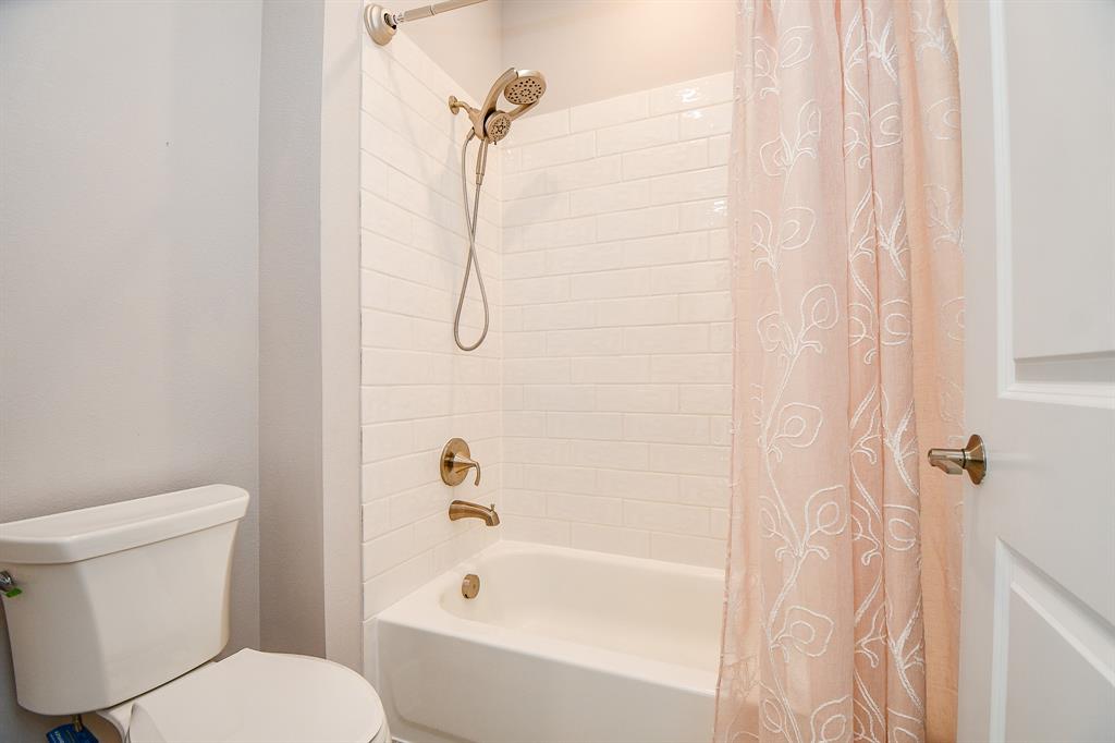 9402 Cherry Pine Court, Cypress, Texas image 30