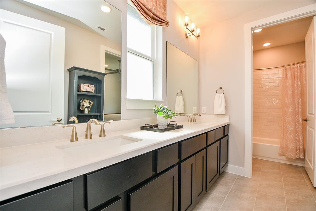 9402 Cherry Pine Court, Cypress, Texas image 29