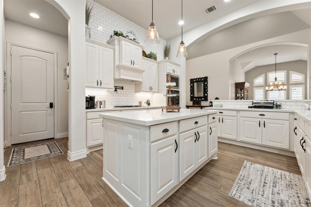 813 Sage Way Lane, Friendswood, Texas image 8