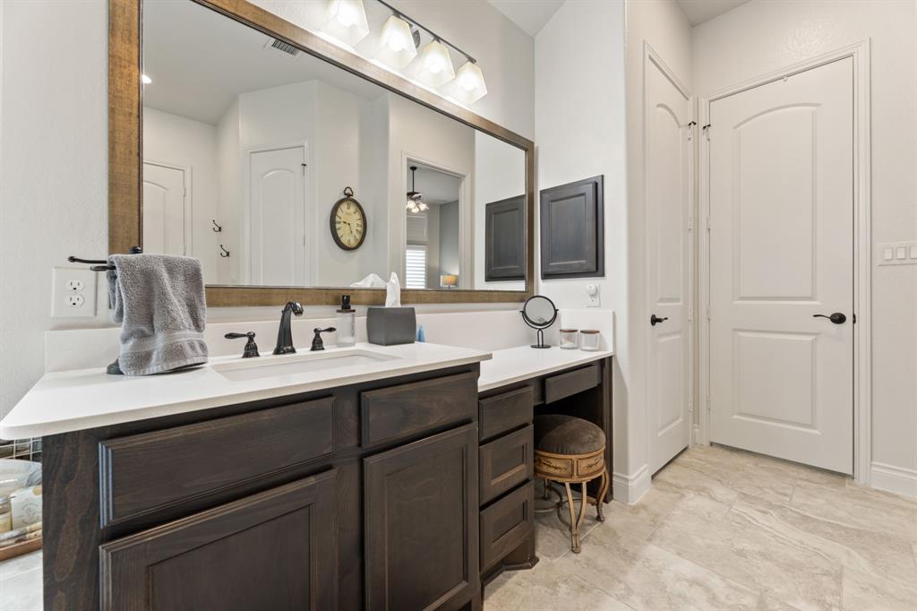 813 Sage Way Lane, Friendswood, Texas image 30