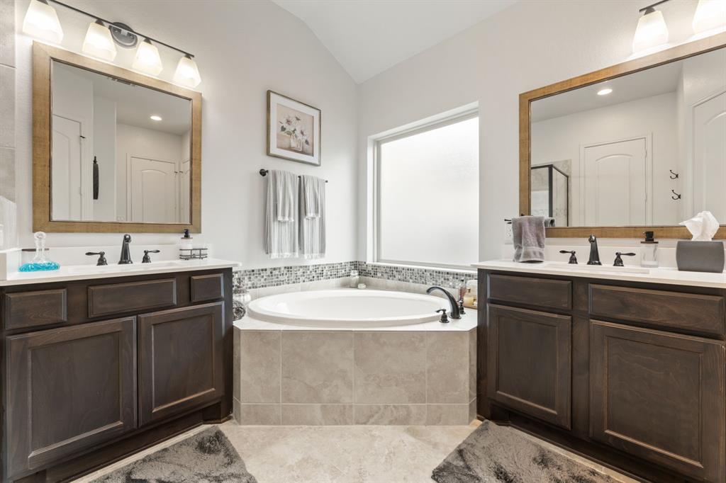 813 Sage Way Lane, Friendswood, Texas image 29