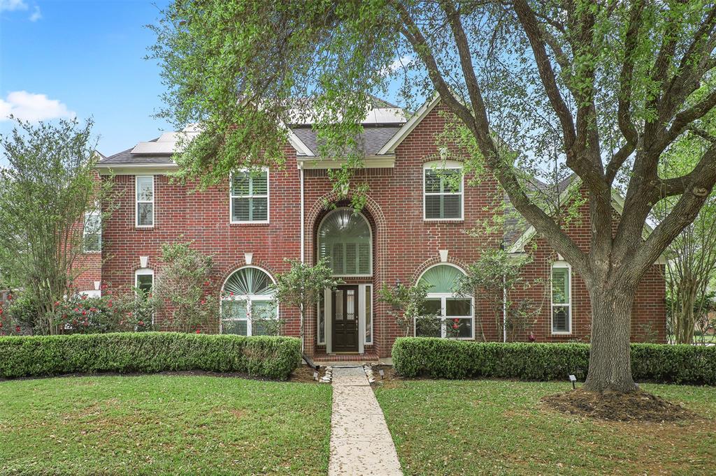 1905 Dove Court, Friendswood, Texas image 3