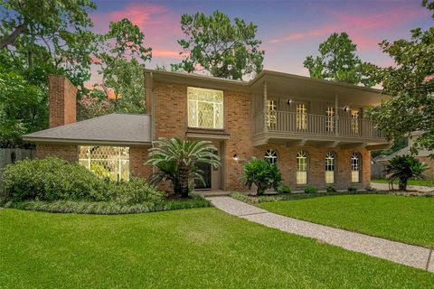 Photo of 13714 Hambleton Circle, Houston, TX 77069 (MLS # 33476312)