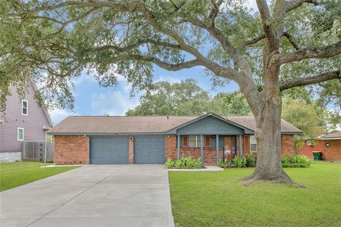 3202 Mckinney Drive La Marque TX 77568