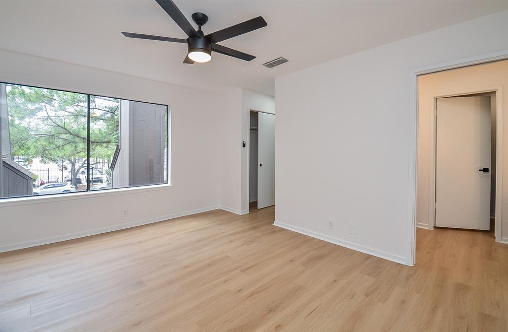 386 Litchfield Lane, Houston, Texas image 23