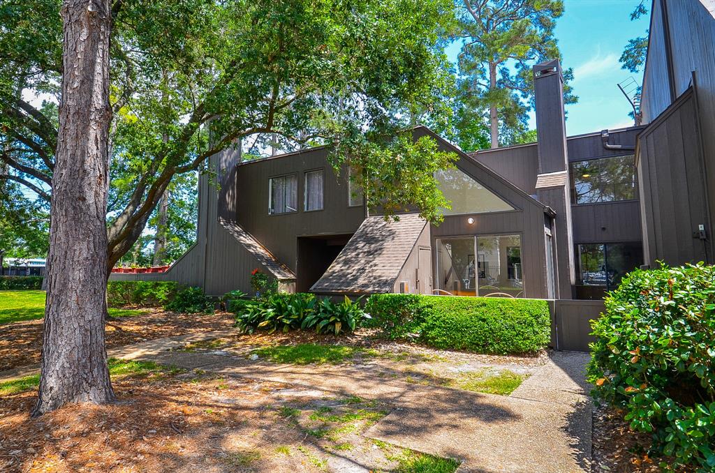 386 Litchfield Lane, Houston, Texas image 7