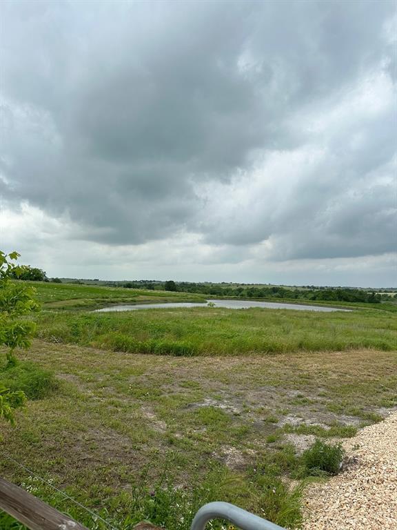 5914 Guettermann-ehler Road, Muldoon, Texas image 6
