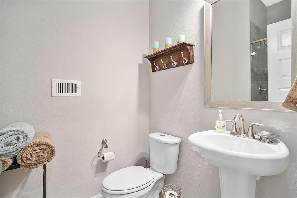 3804 Stone Bend Court, Pearland, Texas image 24