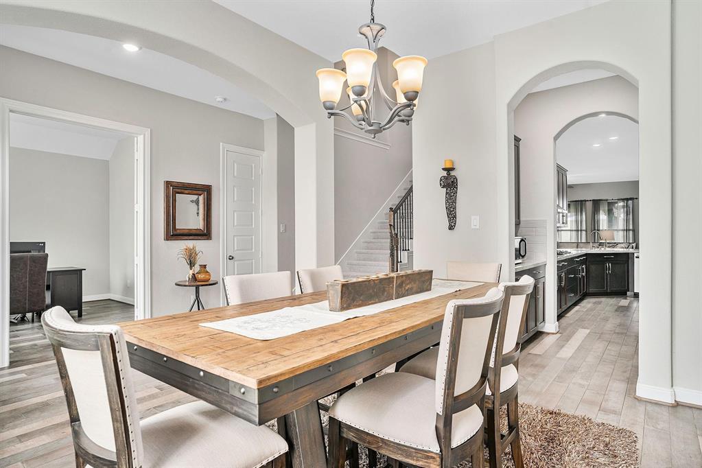 3804 Stone Bend Court, Pearland, Texas image 8