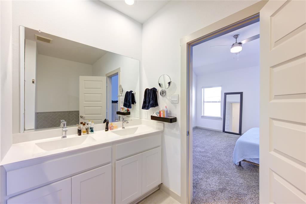 727 Kingwood Drive, League City, Texas image 28
