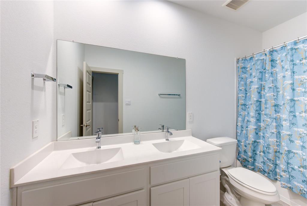 727 Kingwood Drive, League City, Texas image 34
