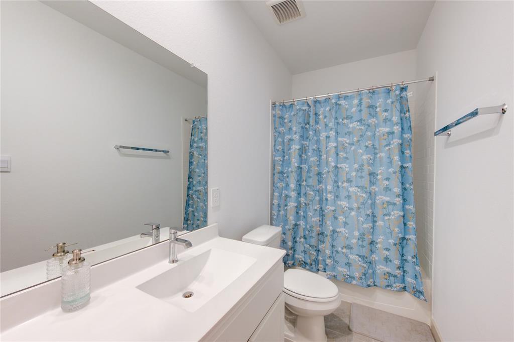 727 Kingwood Drive, League City, Texas image 35