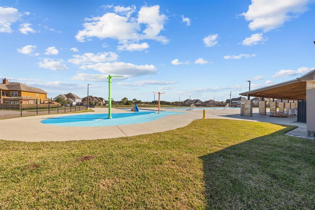 727 Kingwood Drive, League City, Texas image 47