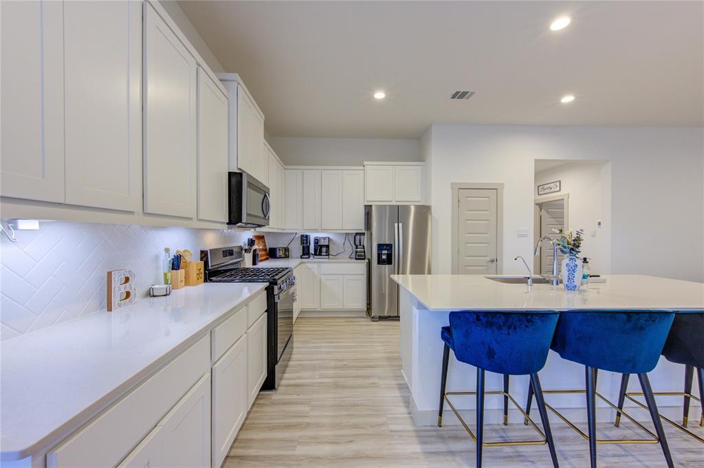 727 Kingwood Drive, League City, Texas image 19