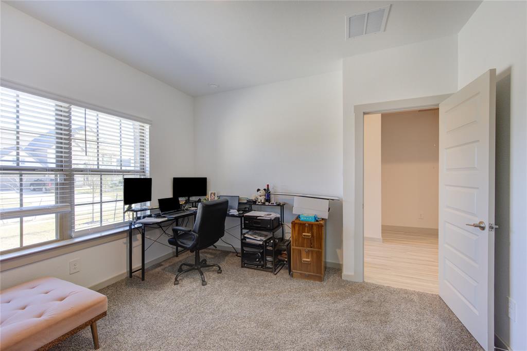 727 Kingwood Drive, League City, Texas image 33