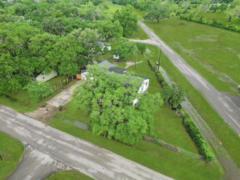 A home in Brazoria