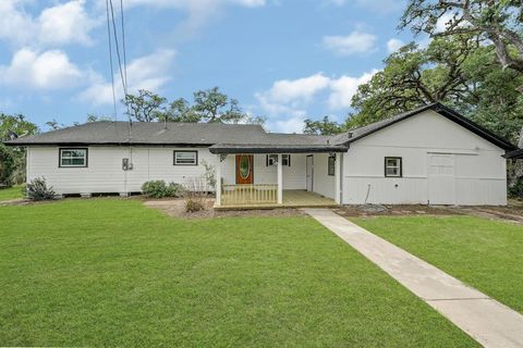 A home in Brazoria