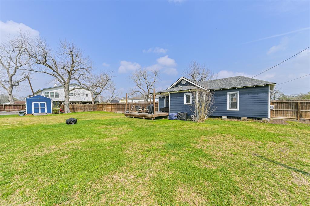 520 S 6th Street, La Porte, Texas image 36