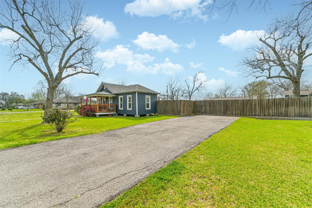 520 S 6th Street, La Porte, Texas image 41
