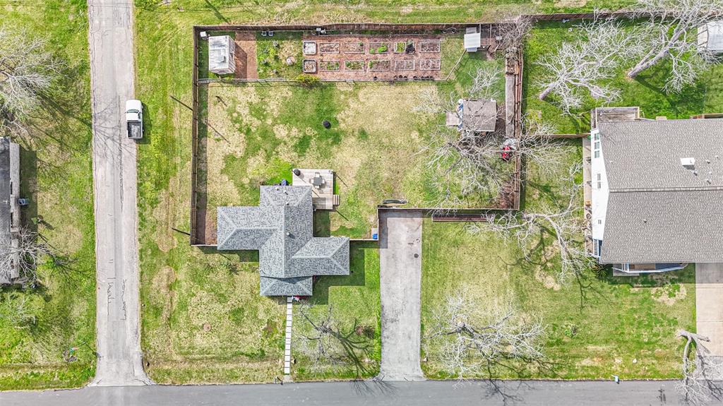 520 S 6th Street, La Porte, Texas image 5