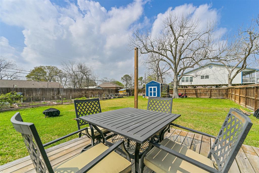 520 S 6th Street, La Porte, Texas image 40