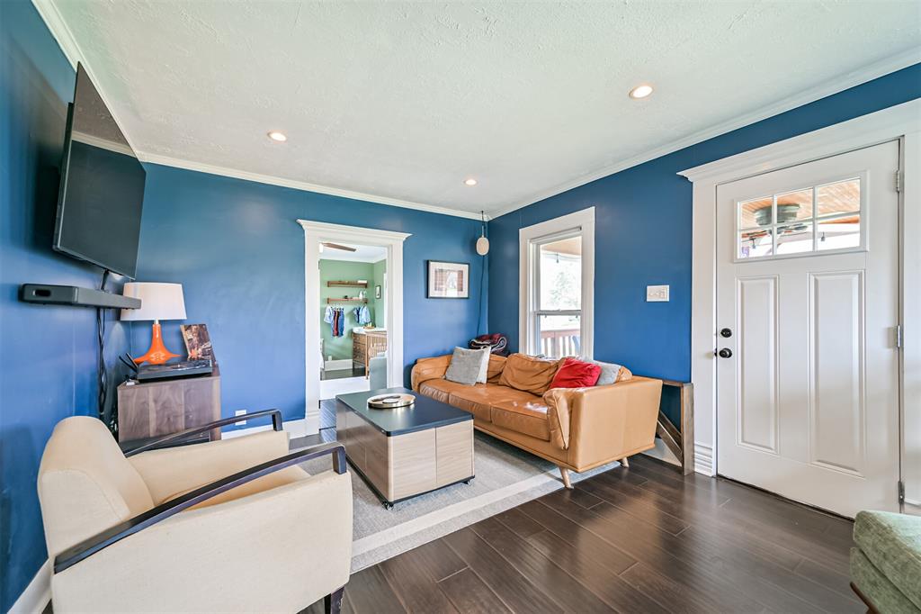 520 S 6th Street, La Porte, Texas image 11