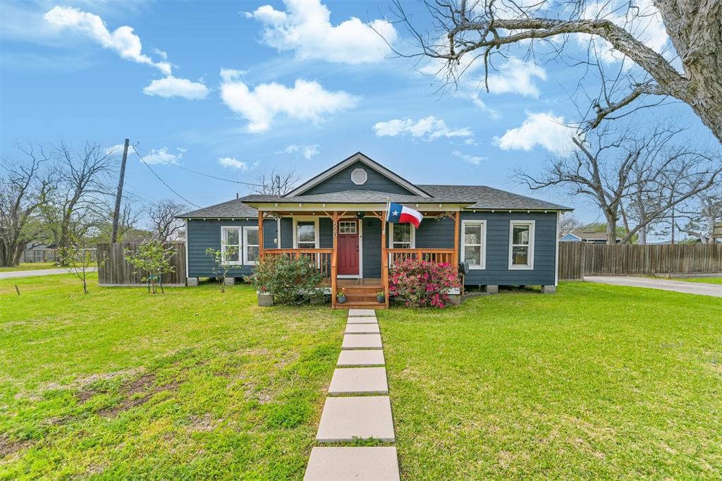 520 S 6th Street, La Porte, Texas image 1