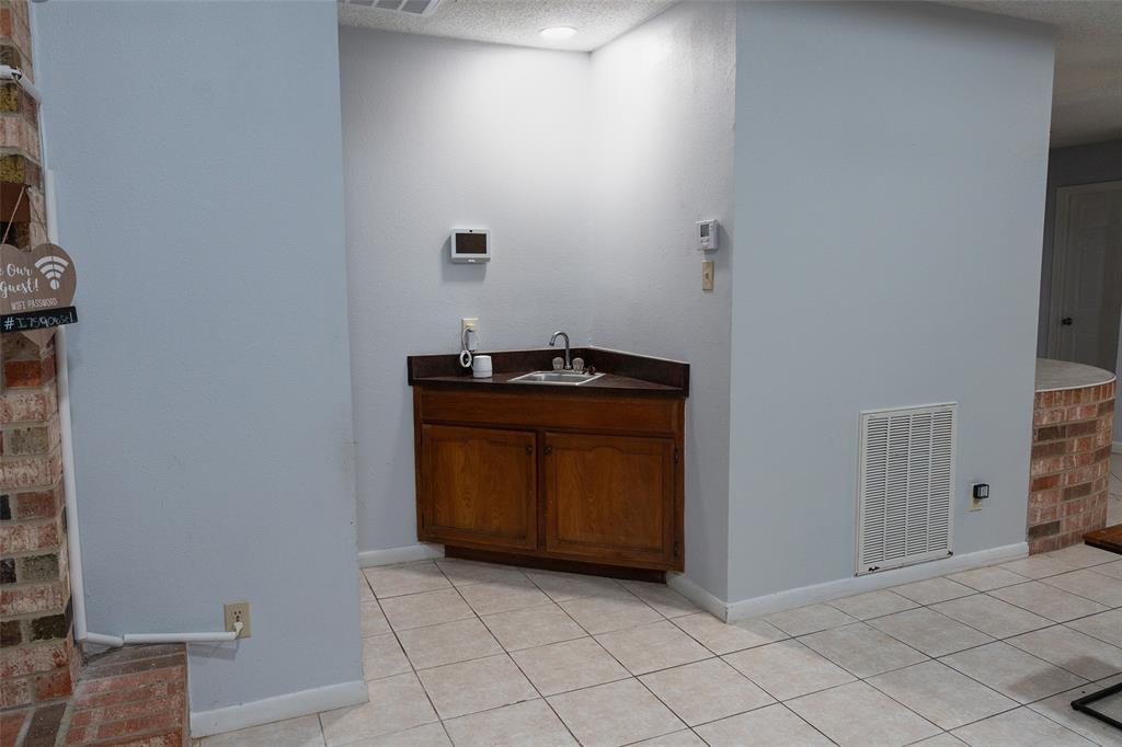3936 Turtle Creek Drive, Port Arthur, Texas image 4