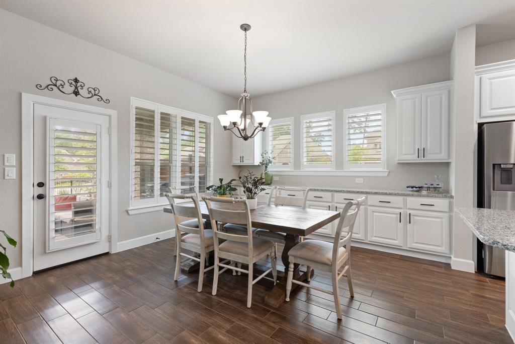 404 Summit Ridge Court, Willis, Texas image 13