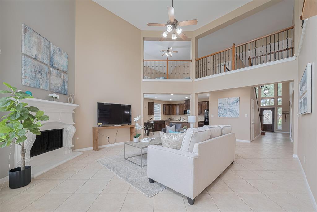 25415 Walter Peak Lane, Katy, Texas image 12