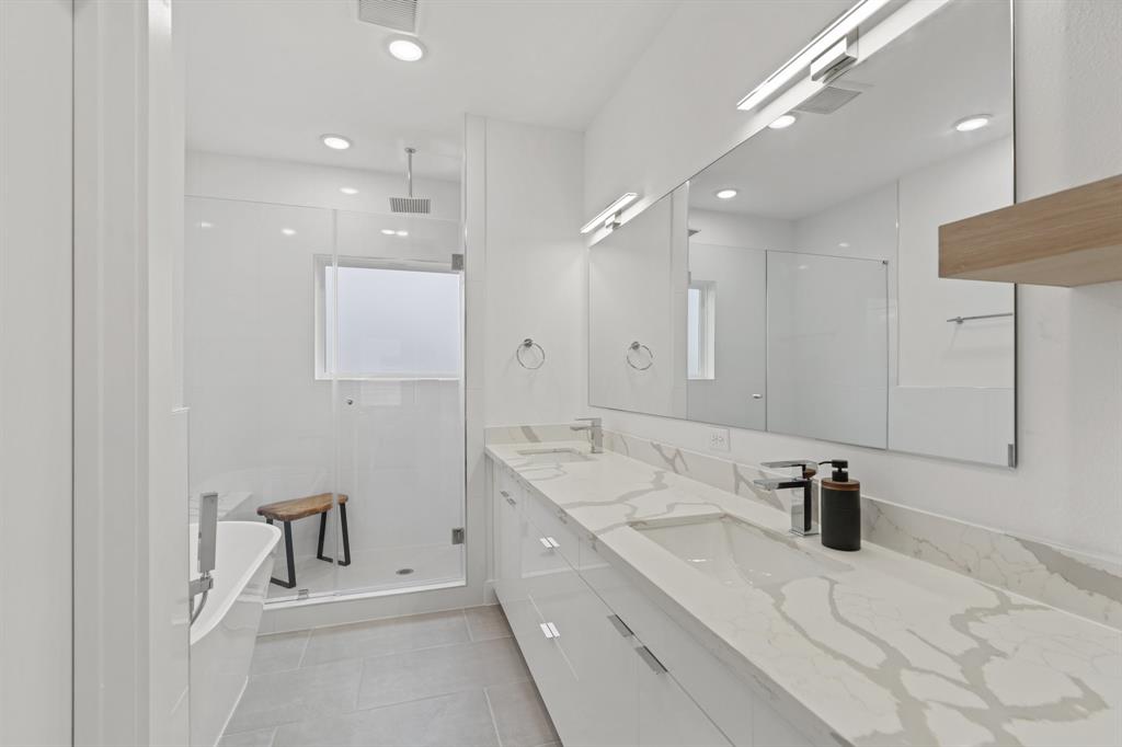 216B E 31st 1/2 Street, Houston, Texas image 17