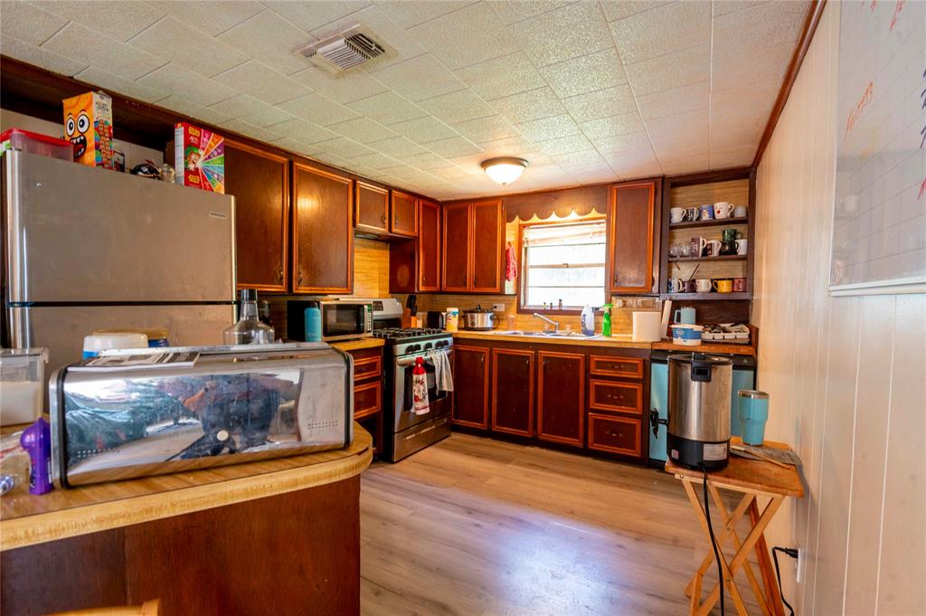 522 Price Drive, San Augustine, Texas image 6