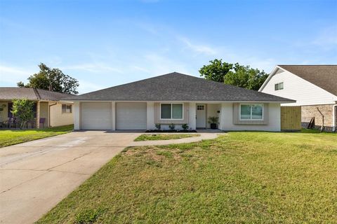 2801 Pickerton Drive Deer Park TX 77536