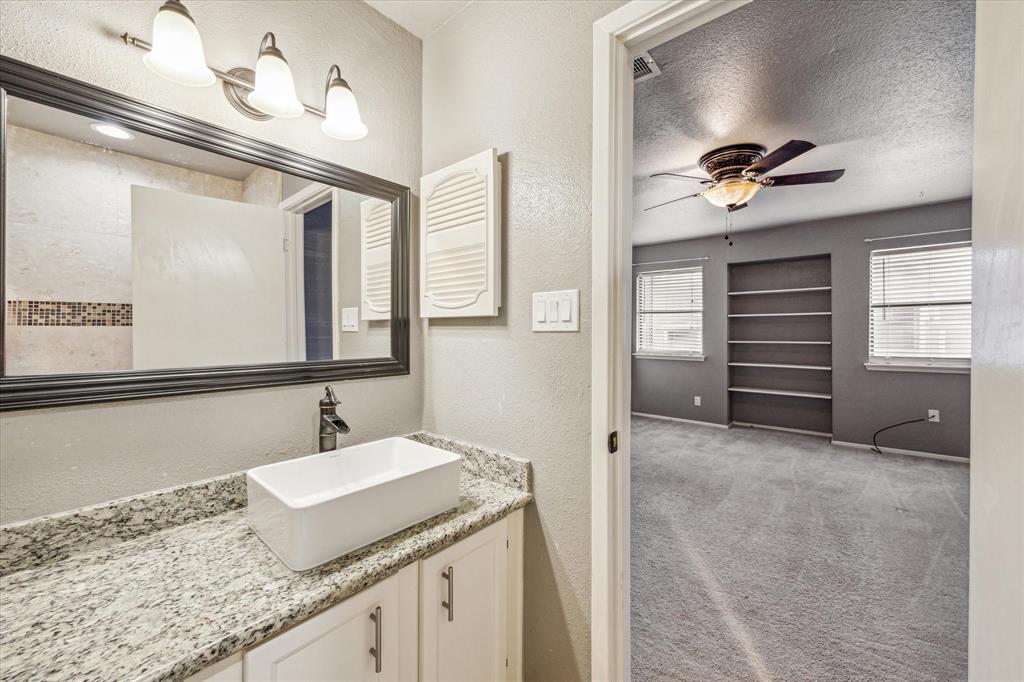 1920 Augusta Drive #19, Houston, Texas image 17
