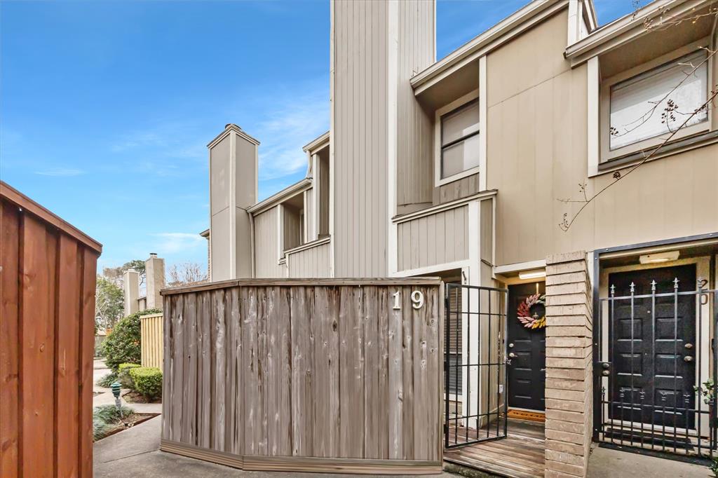 1920 Augusta Drive #19, Houston, Texas image 2