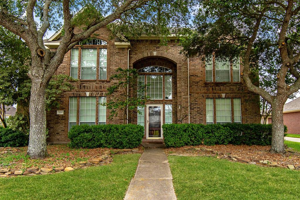 3218 W Oaks Boulevard, Pearland, Texas image 1