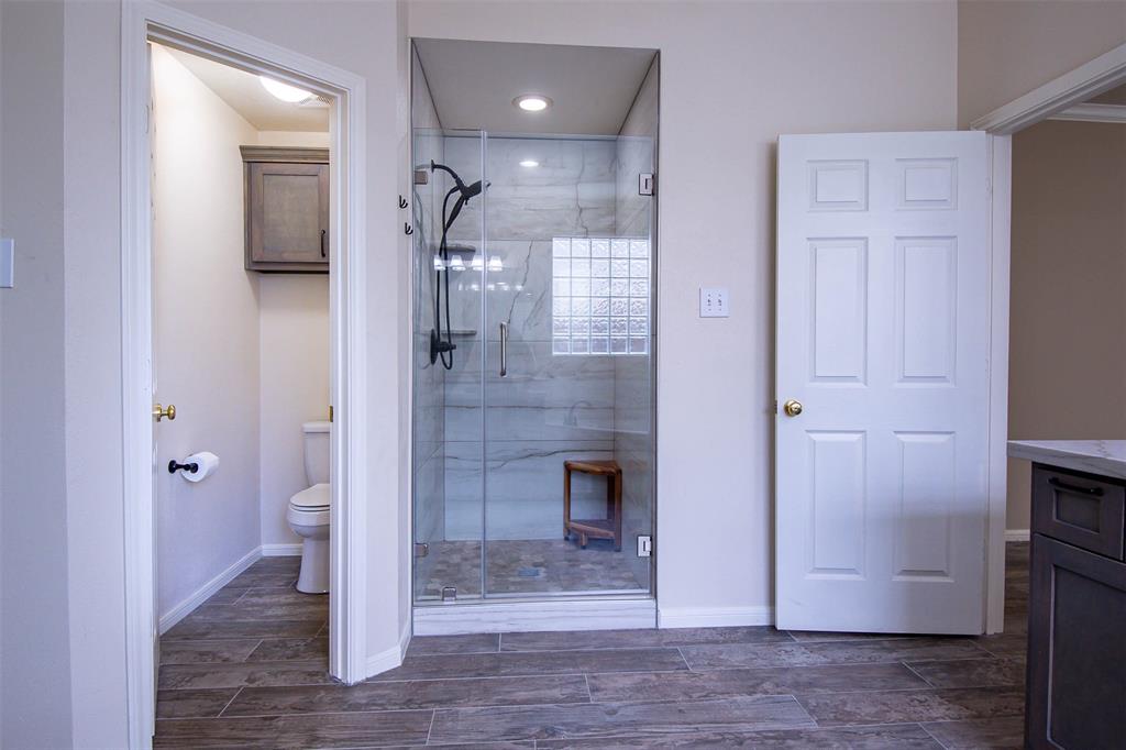 3218 W Oaks Boulevard, Pearland, Texas image 12