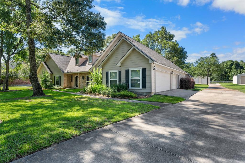 15680 Connie Lane, Montgomery, Texas image 1