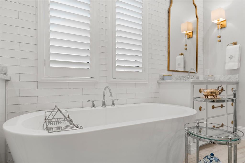 739 Majestic Shores Lane, Pinehurst, Texas image 22
