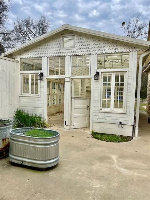 A home in Crockett