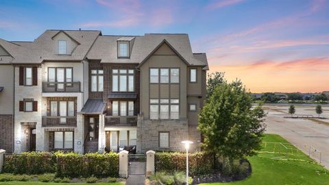 Photo of 9679 Towne Lake Parkway, Cypress, TX 77433 (MLS # 74254085)