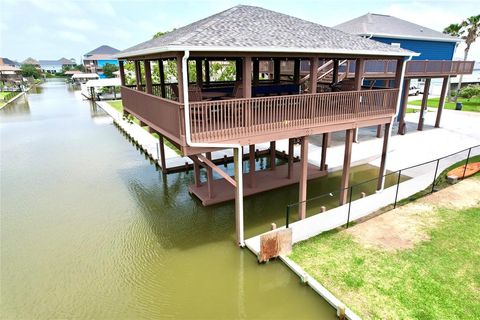 A home in Crystal Beach