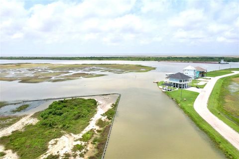 A home in Crystal Beach