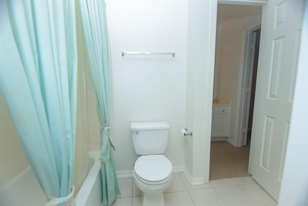 3011 Taylorcrest Drive, Pearland, Texas image 33