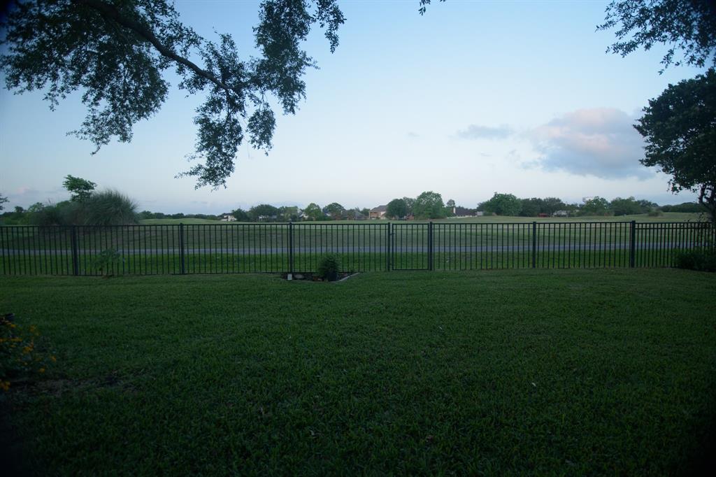 3011 Taylorcrest Drive, Pearland, Texas image 40