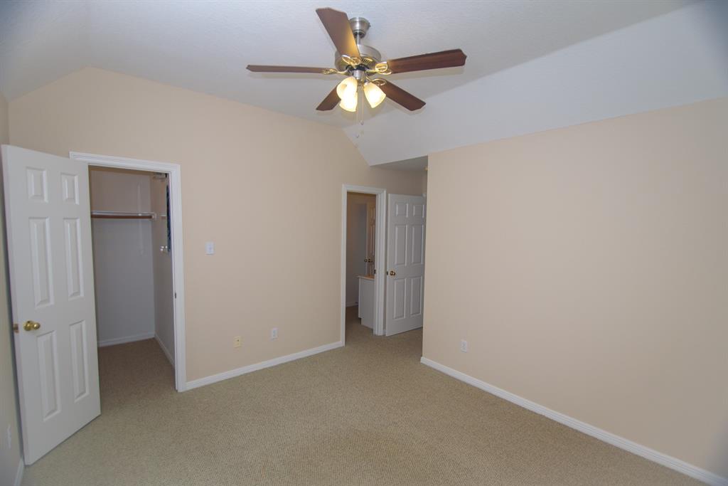 3011 Taylorcrest Drive, Pearland, Texas image 36