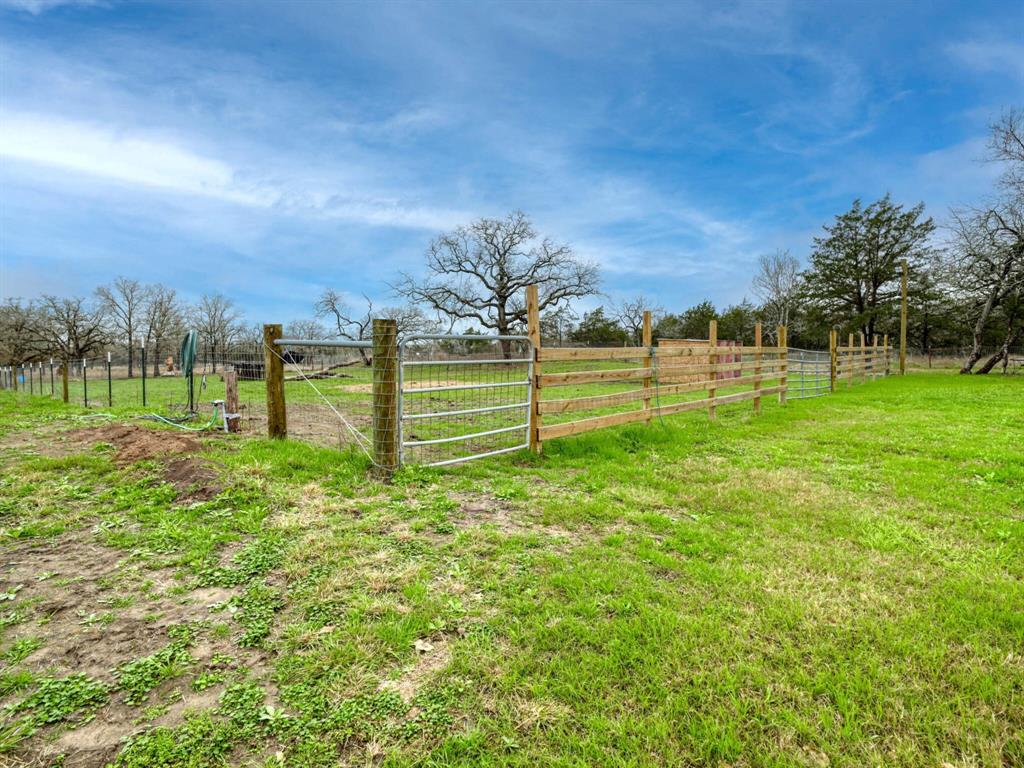 3747 Sparta Field Road, Waelder, Texas image 39